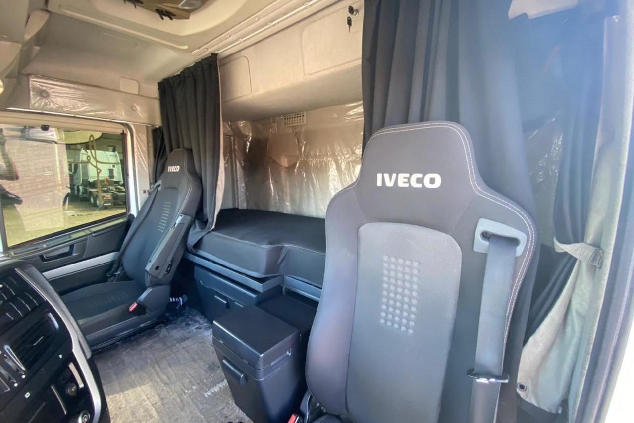 Iveco Hi-Way Stralis 440 - 17/17 7