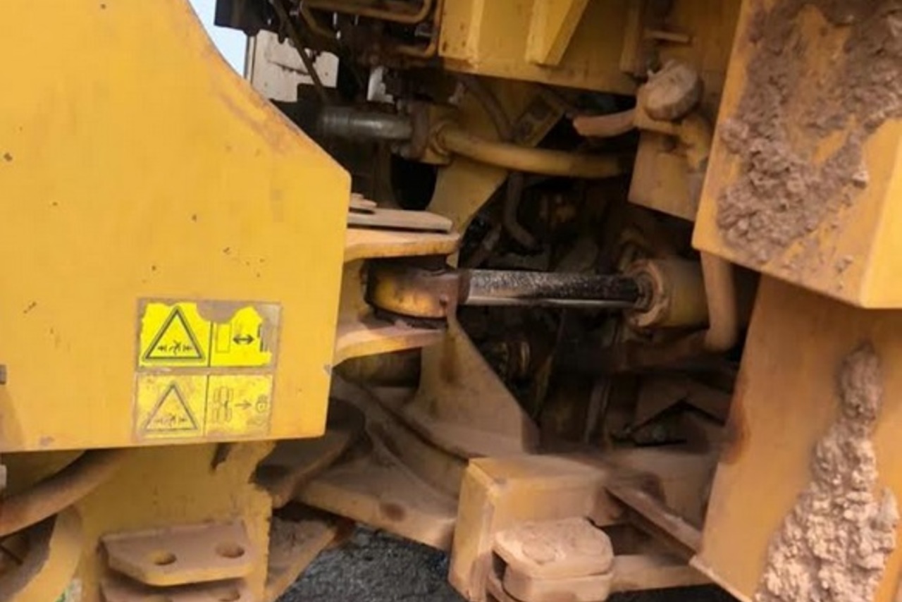 Caterpillar 966H - 11/11 4