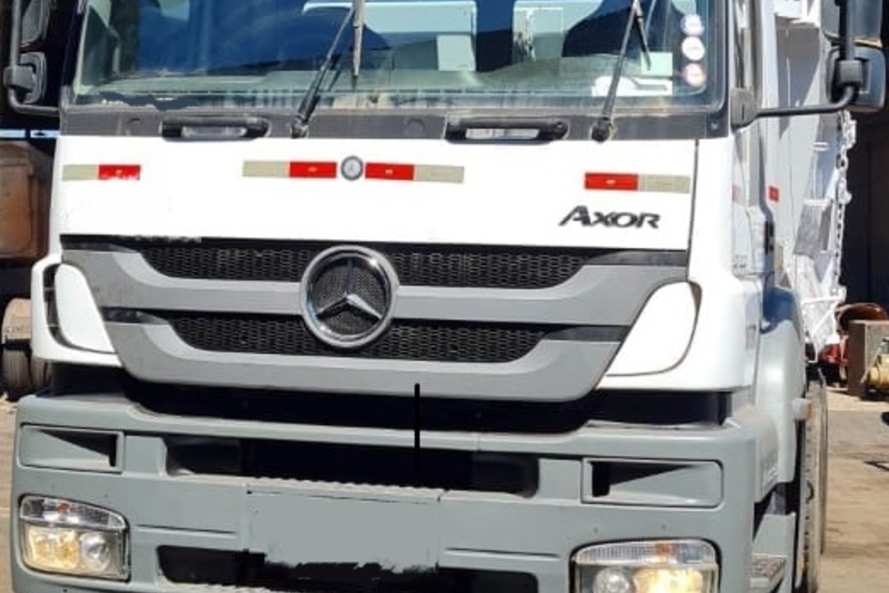 Mercedes Benz Axor 4144 - 18/18 2