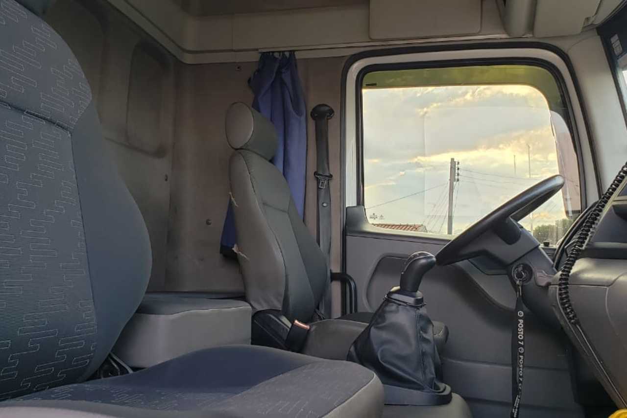 Volkswagen 25 420 - 14/14 13
