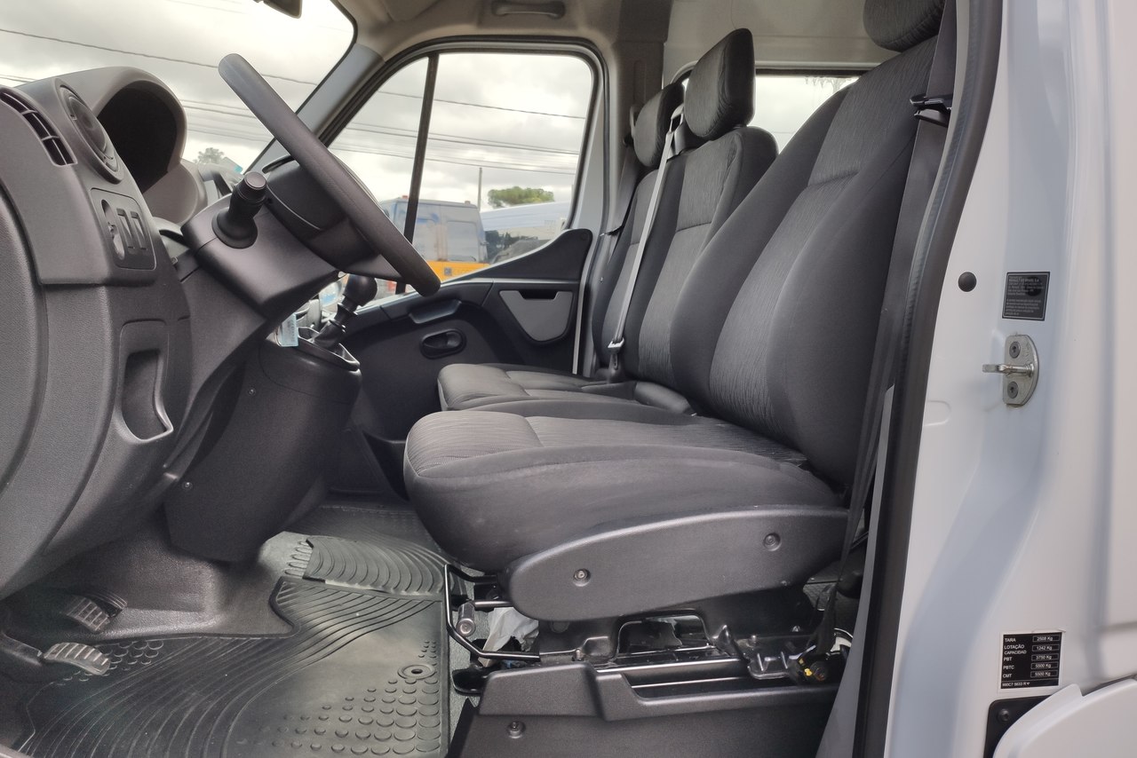 Renault Master Executive - 17/18 4