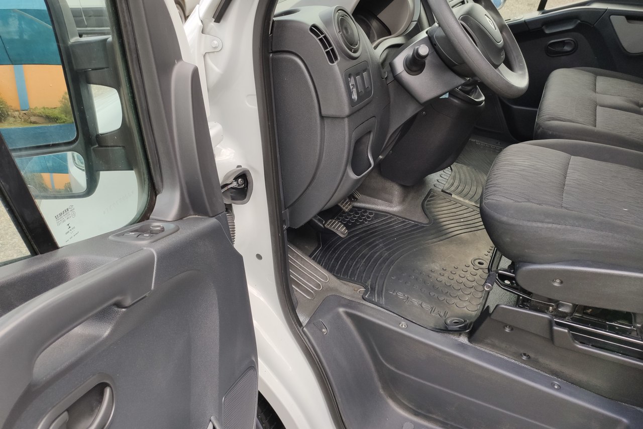 Renault Master Executive - 17/18 13