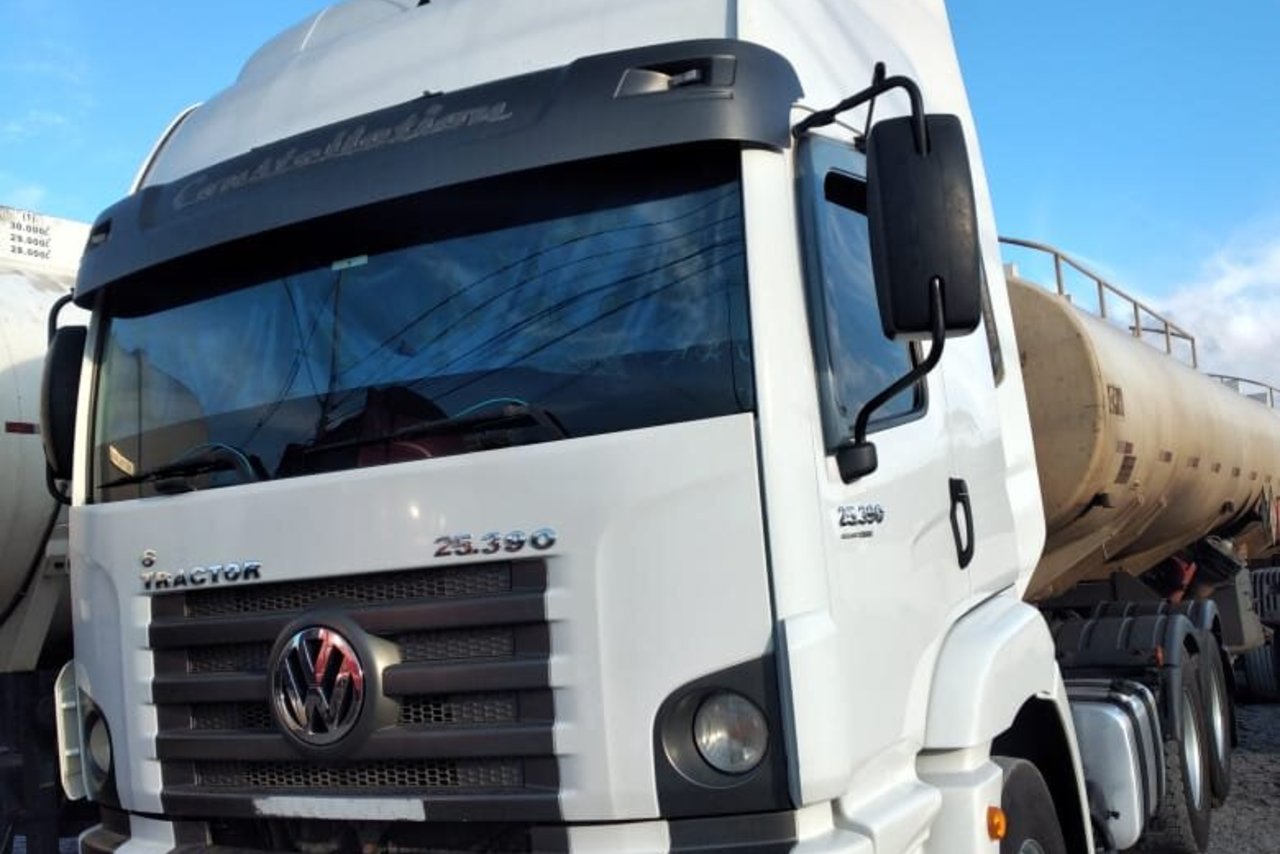 Volkswagen 25 390 - 12/12 23