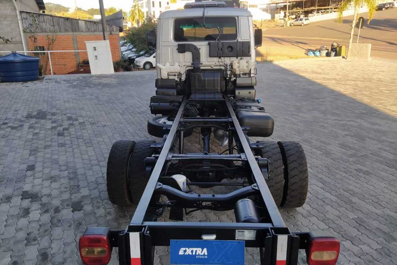 Volkswagen 8 160 - 13/14 10