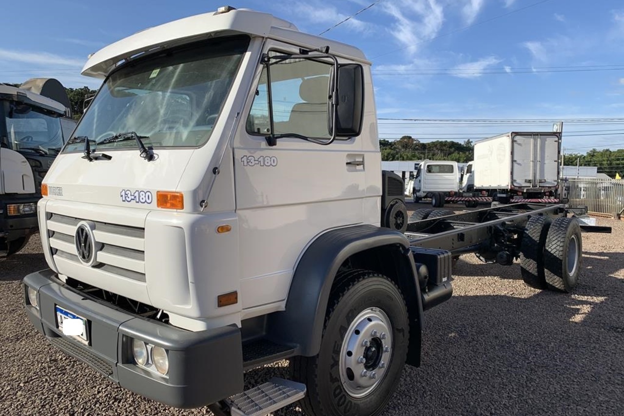 Volkswagen 13-180 - 01/02 4