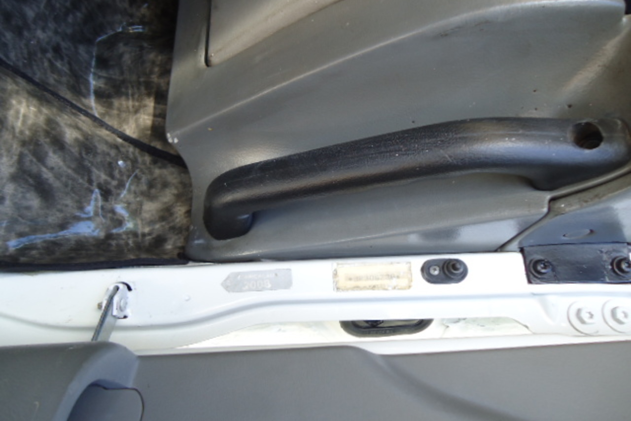 Volkswagen VW 17180 - 08/09 18