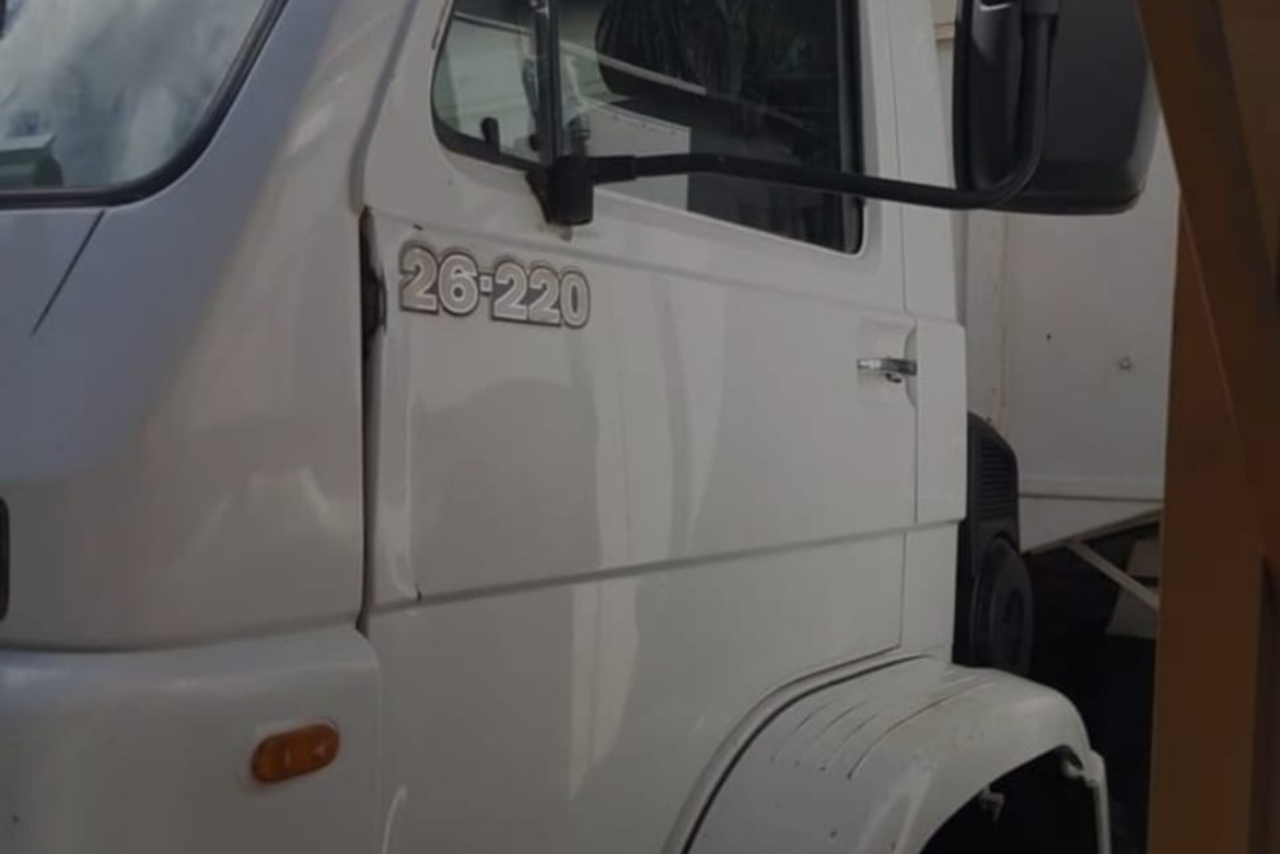 Volkswagen 26 220 - 04/04 3