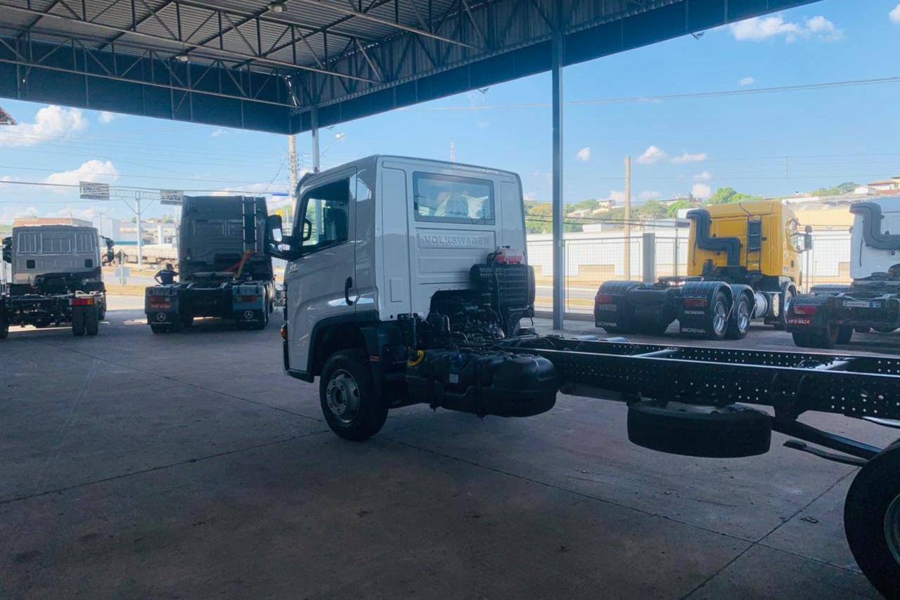 Volkswagen 11-180 Delivery  - 21/22 12