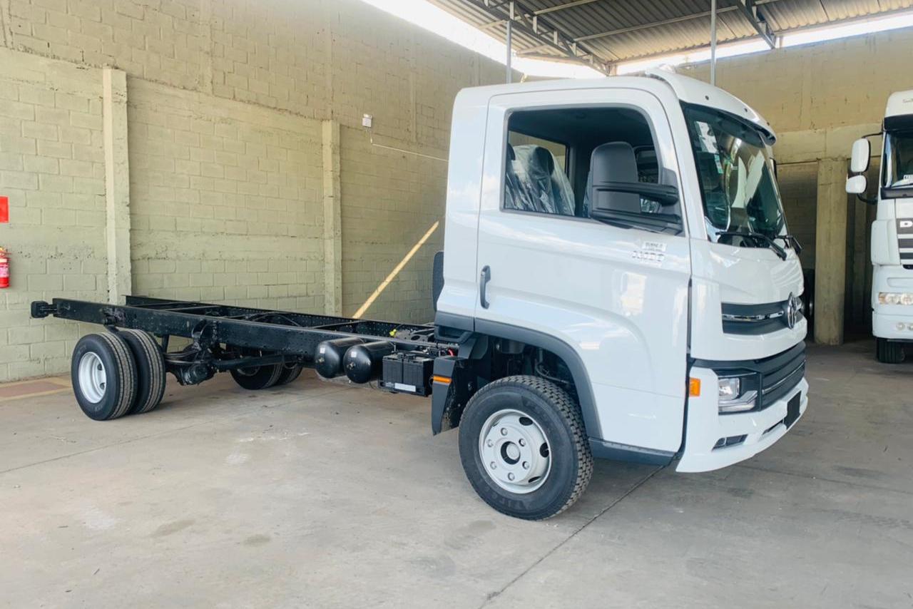 Volkswagen 11-180 Delivery  - 21/22 16