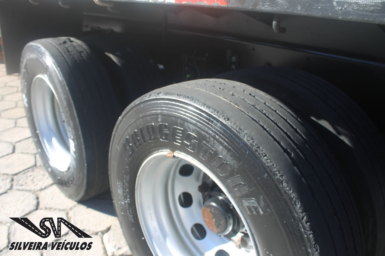 Volkswagen 24-280 E Constellation 6x2 - 12/13 7