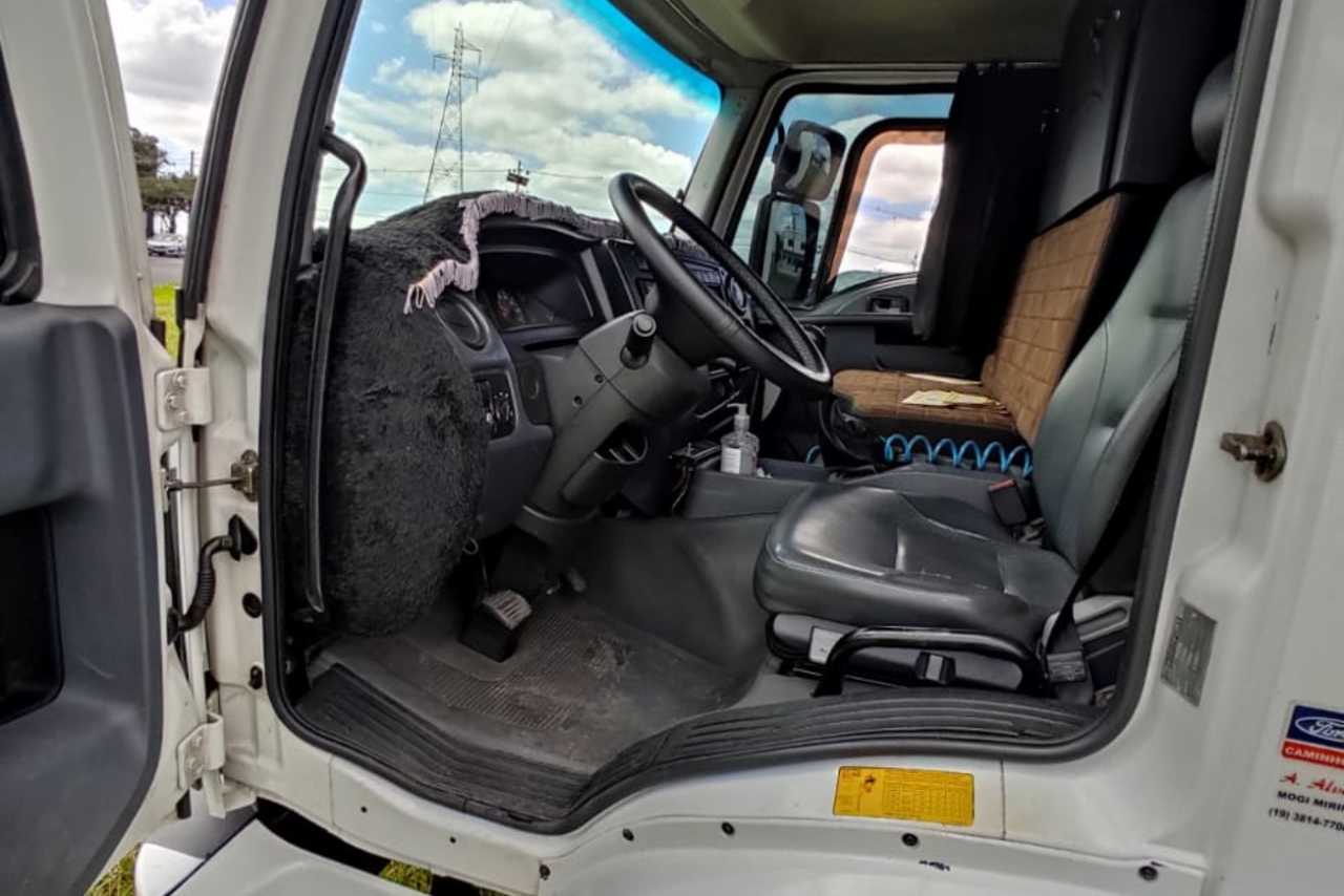 Ford Cargo1319 - 13/13 9