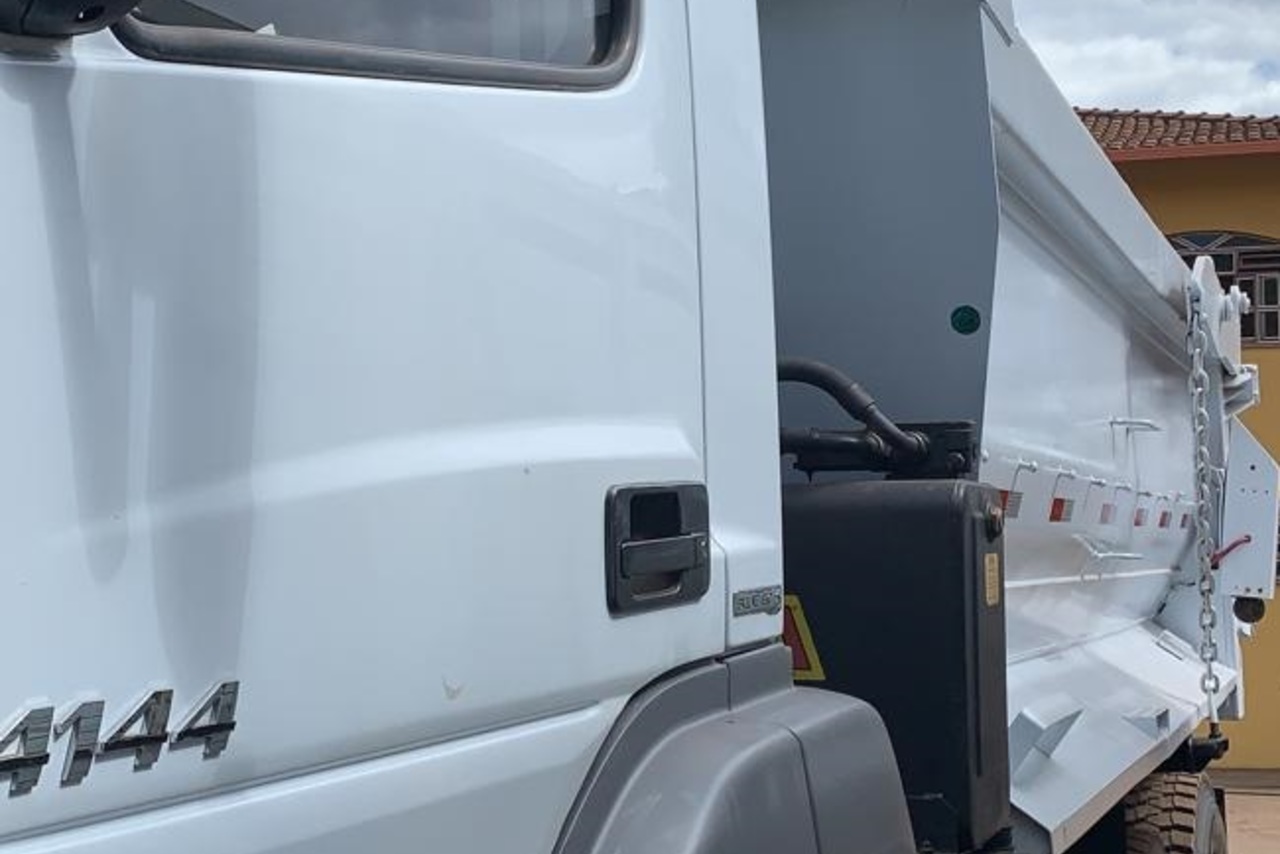 Mercedes Benz MB 4144 - 14/14 2