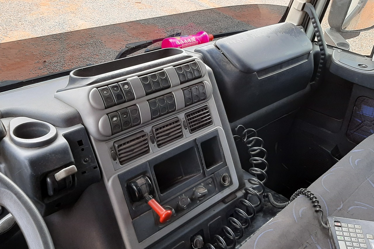 Iveco Stralis 380 - 08/09 9