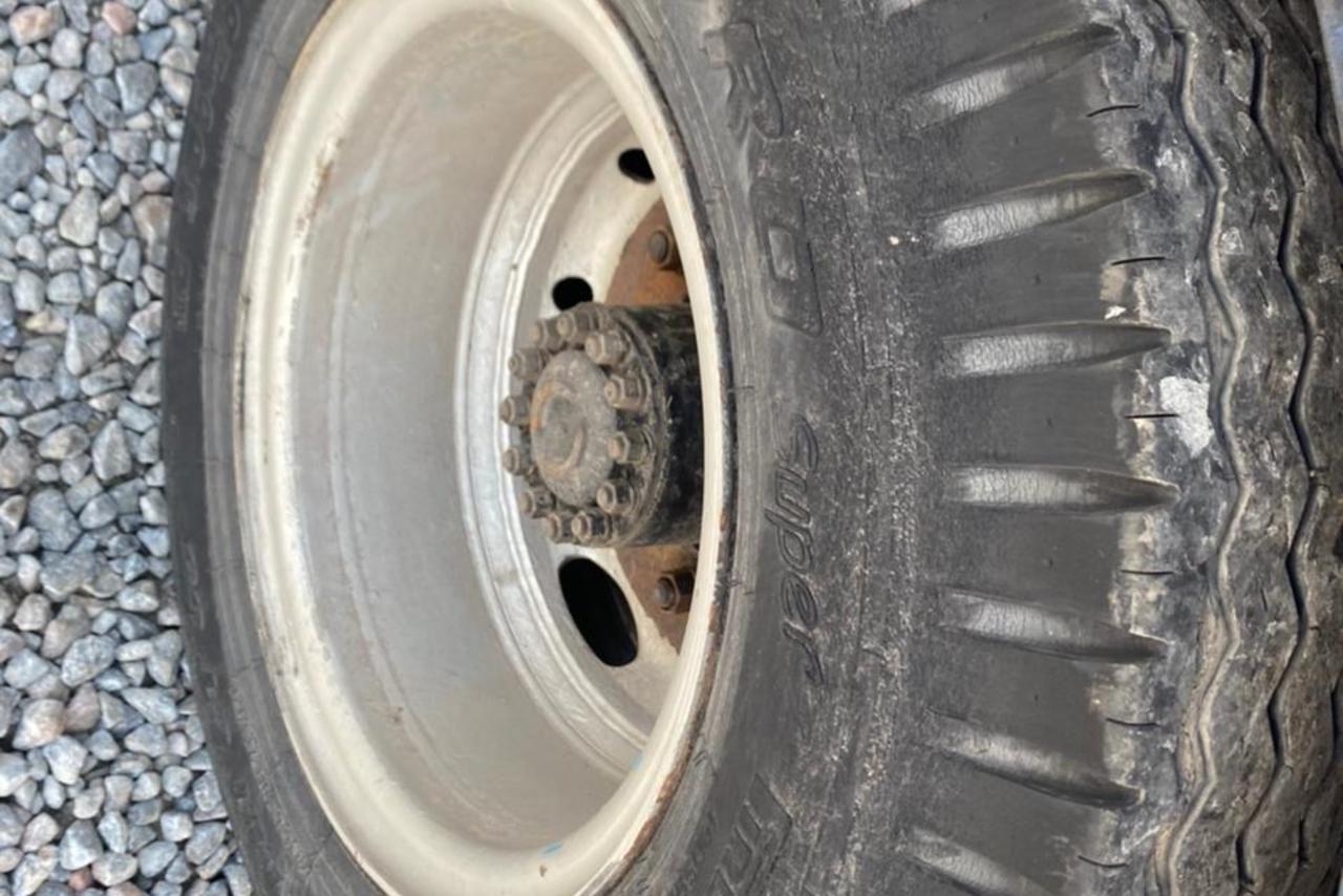 Ford Cargo1317 - 10/11 4