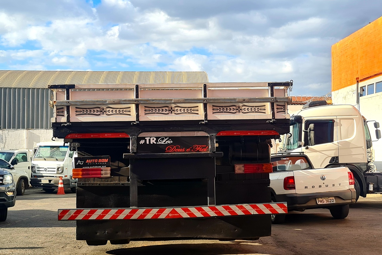Mercedes Benz MB 1718 - 01/01 2