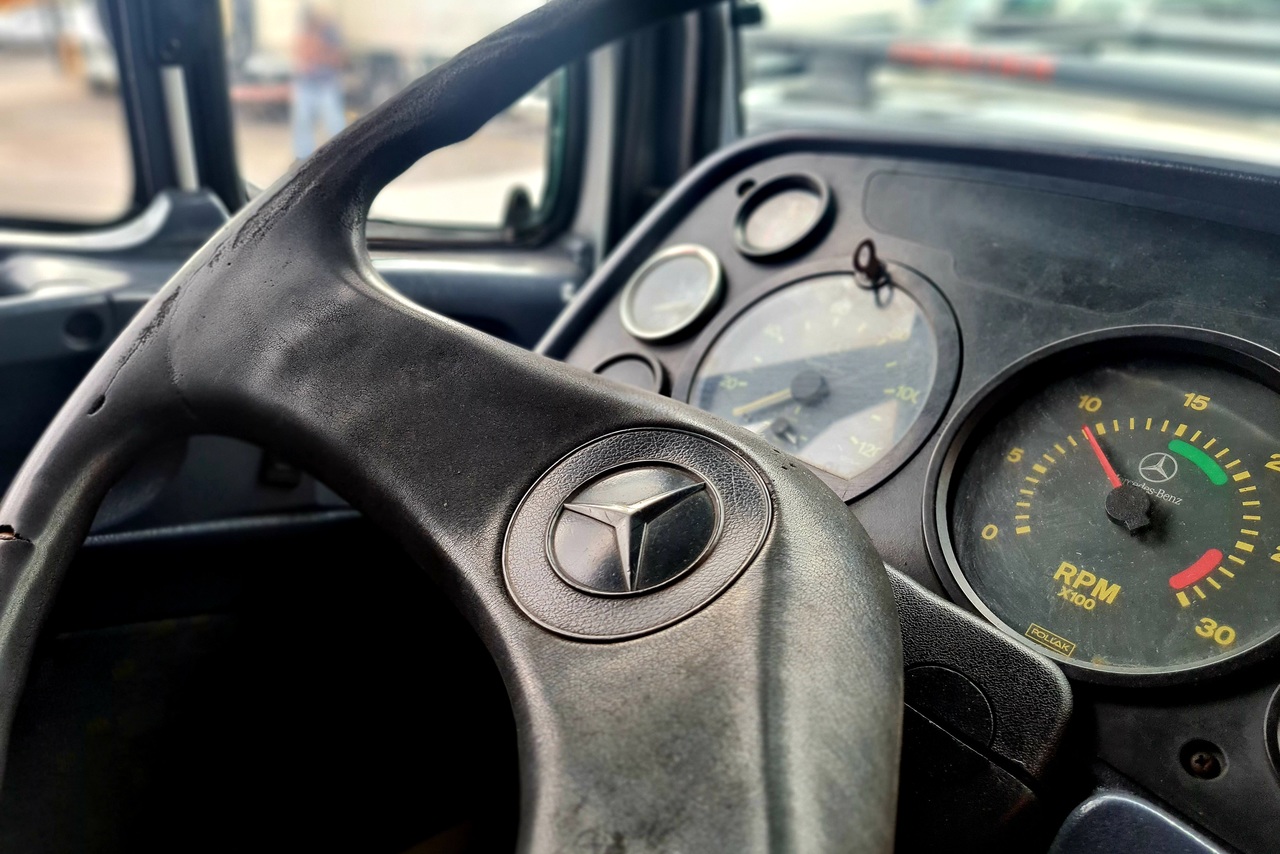 Mercedes Benz MB 1718 - 01/01 32