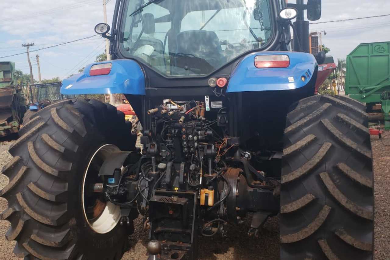 New Holland T7. 205 - 20/14 7