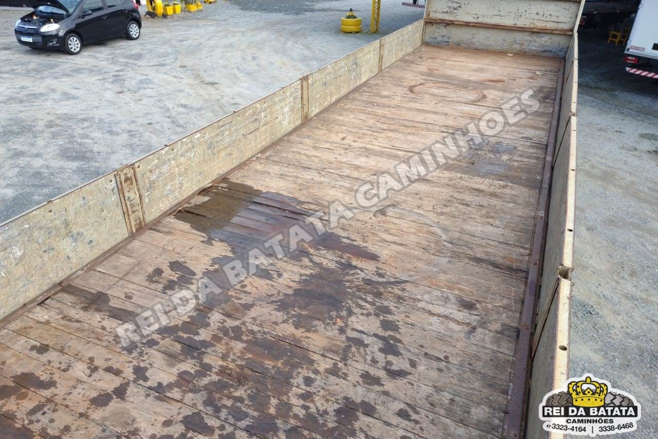 Ford Cargo4031 - 04/15 11