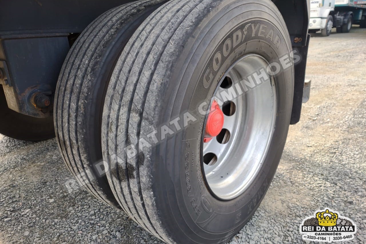 Ford Cargo4031 - 04/15 15