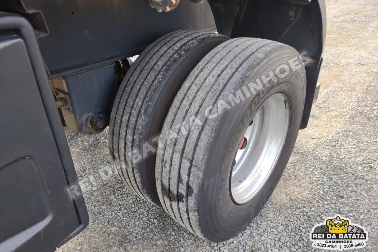 Ford Cargo4031 - 04/15 16