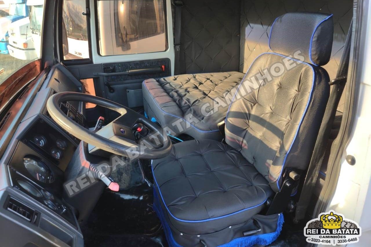 Ford Cargo4331 - 05/05 14