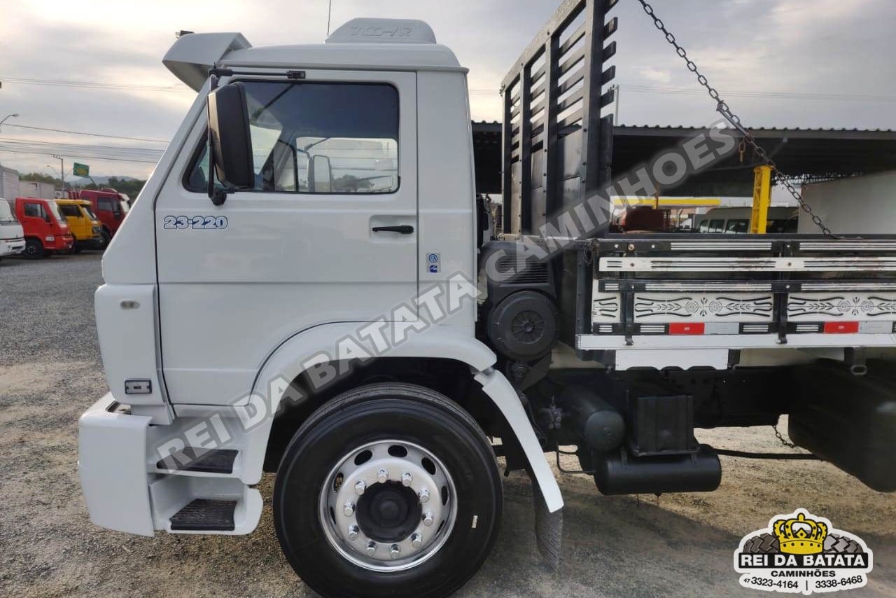 Volkswagen 23 220 - 04/04 22