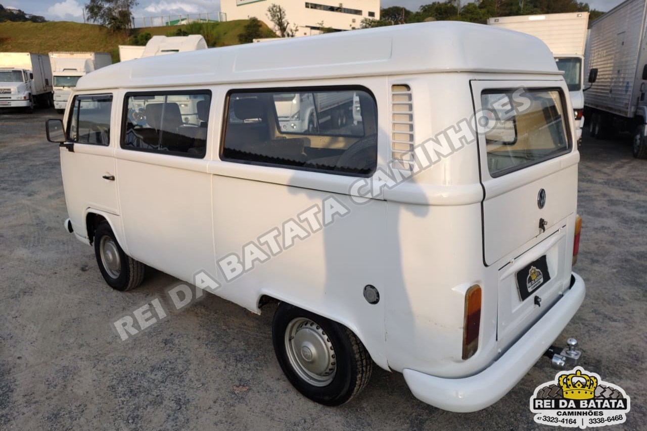 Volkswagen Kombi - 08/09 3