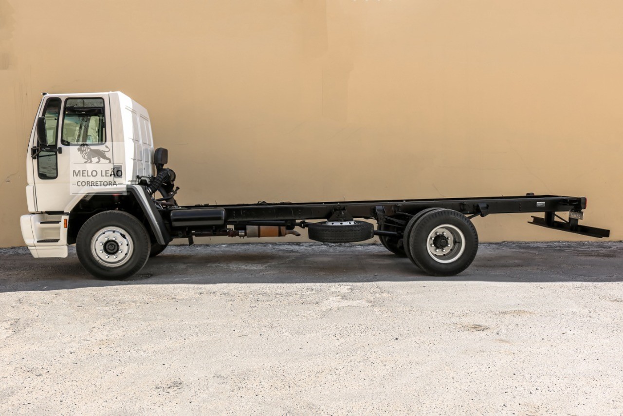 Ford Cargo1317 - 09/09 3