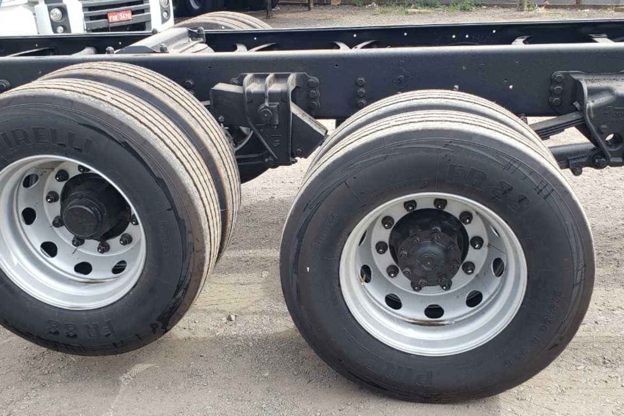 Volkswagen 24-280 E Constellation 6x2 - 21/22 15