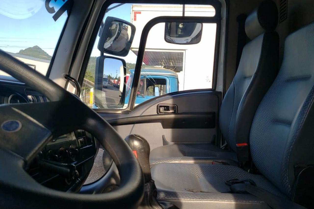 Ford Cargo 1719 - 13/13 3