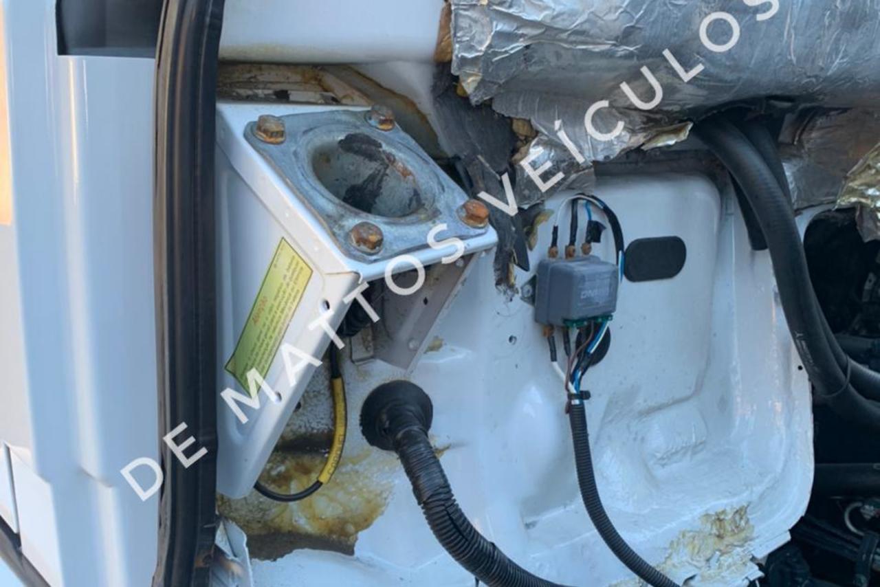 Mercedes Benz MB 1620 - 05/06 9