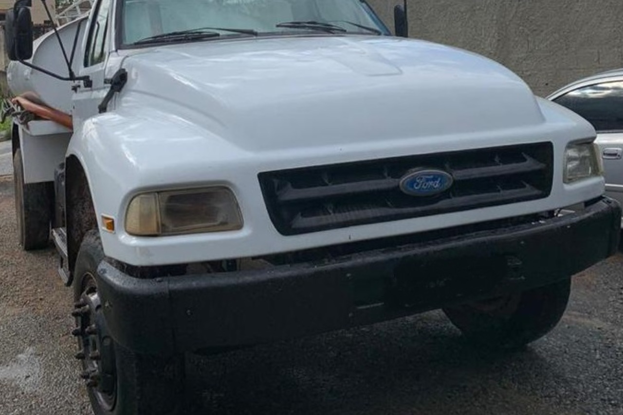 Ford F14000 - 97/97 7