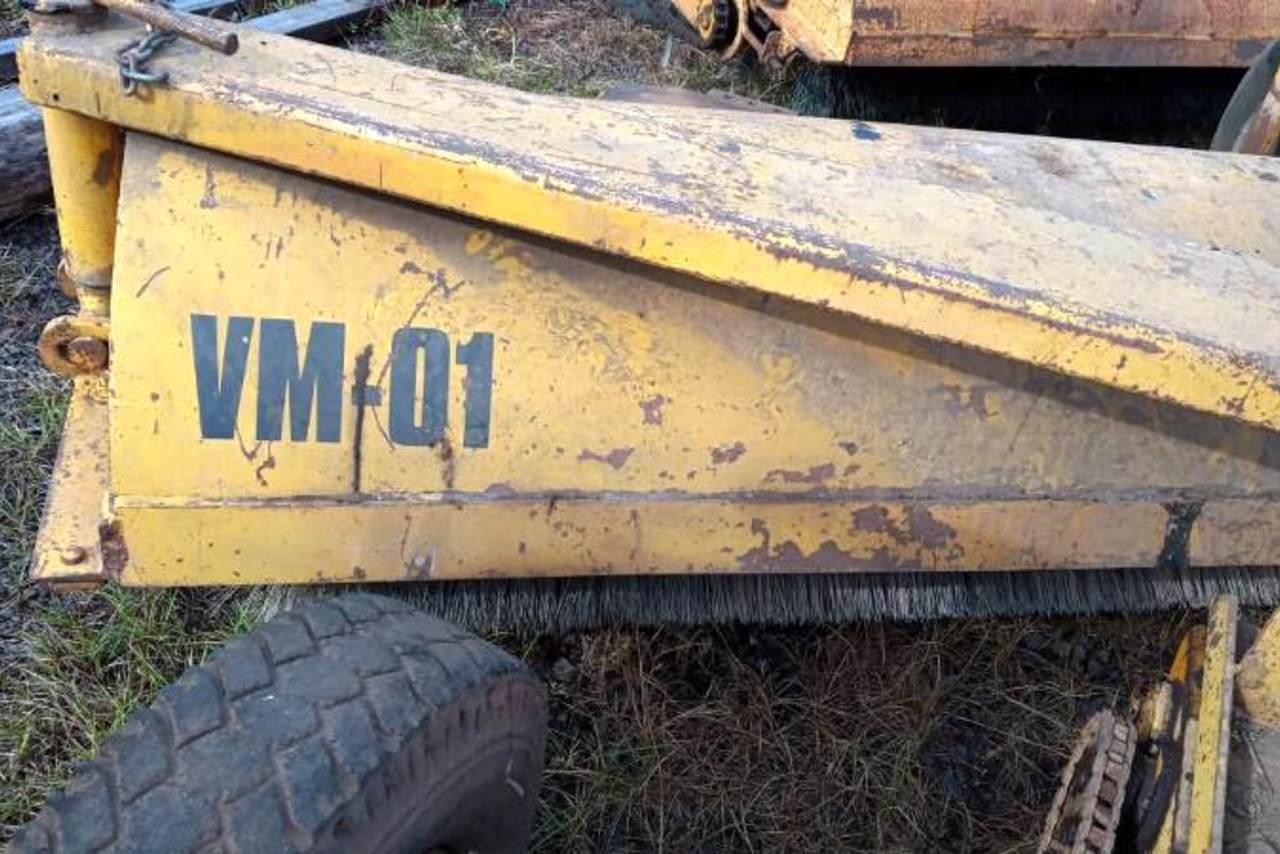 CMV VM 2440 - 17/17 4