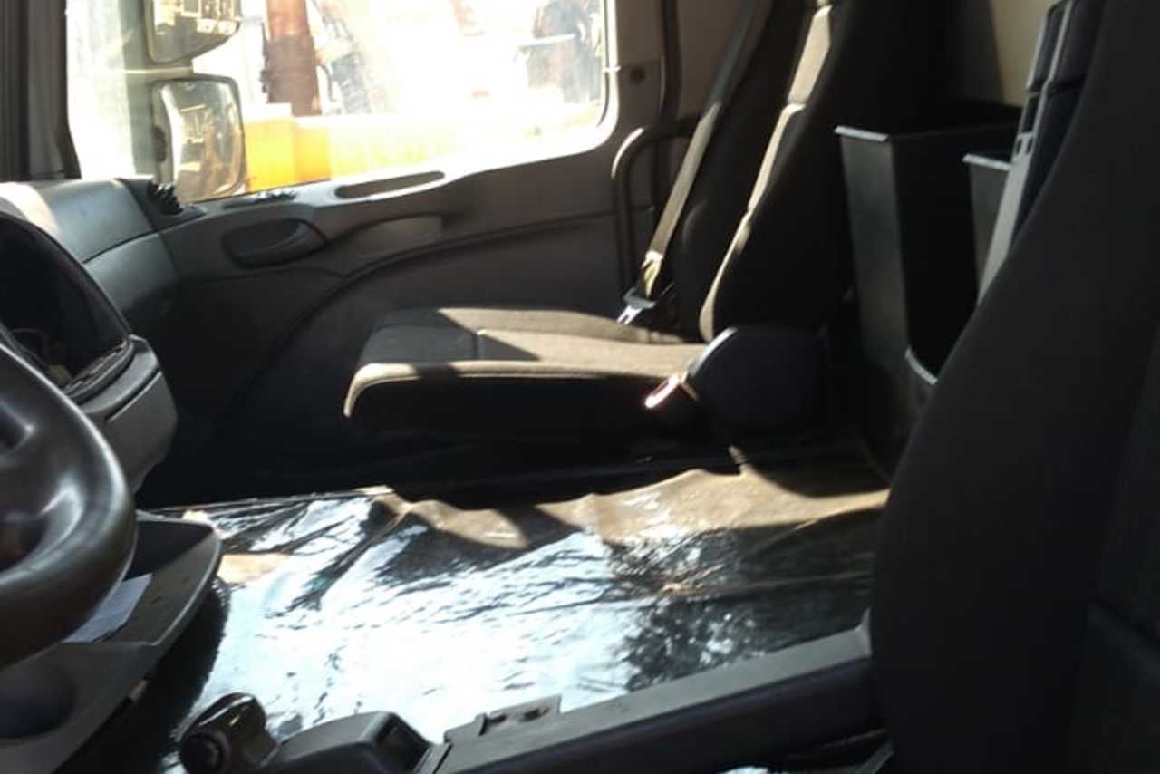 Mercedes Benz Actros 4844 - 16/16 7