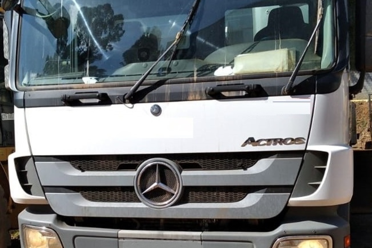 Mercedes Benz Actros 4844 - 16/16 8