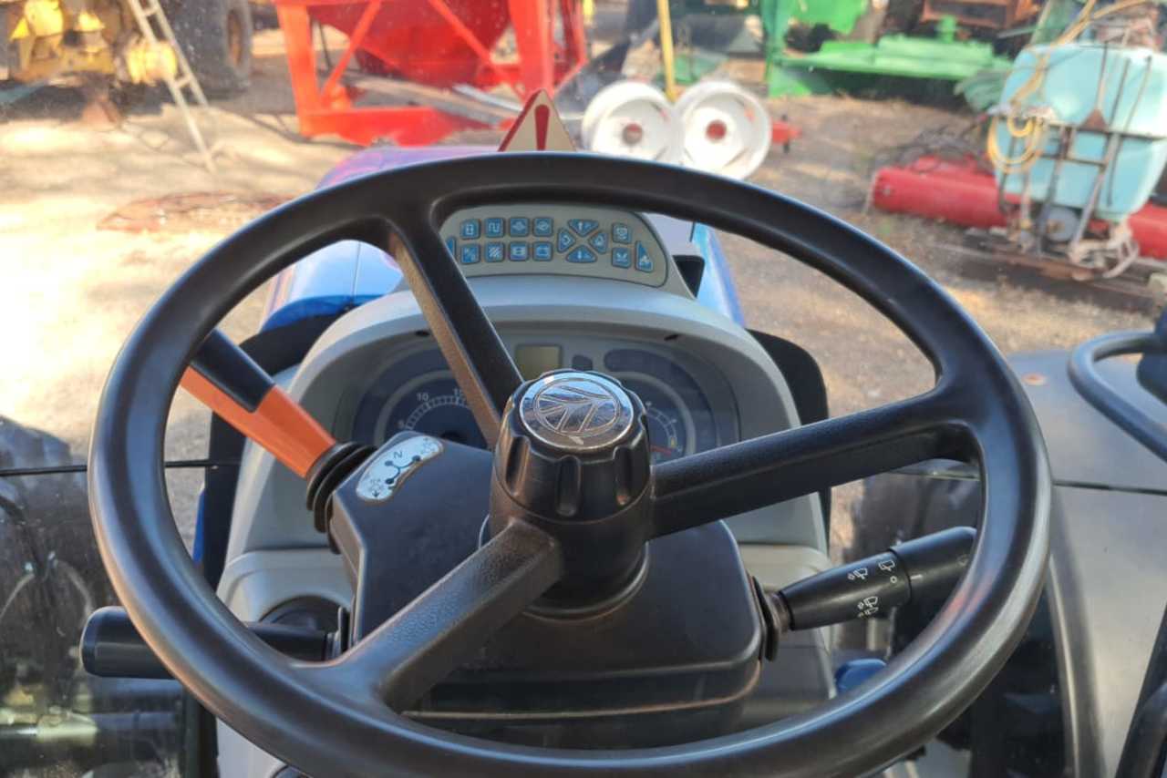 New Holland T7. 205 - 20/14 6