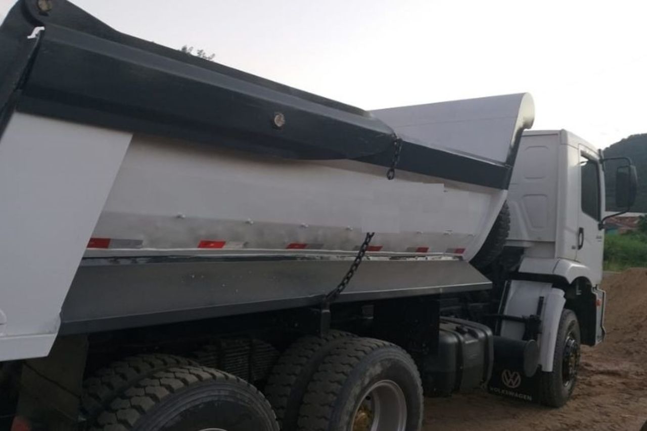Volkswagen 26-280 Constellation 6x4 - 13 3