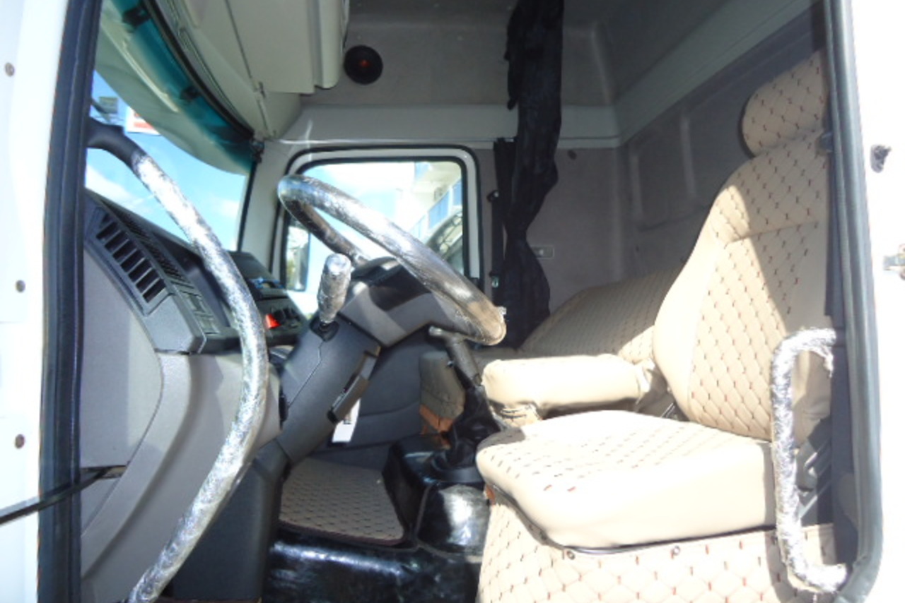 Volkswagen 24-280 E Constellation 6x2 - 13/13 20