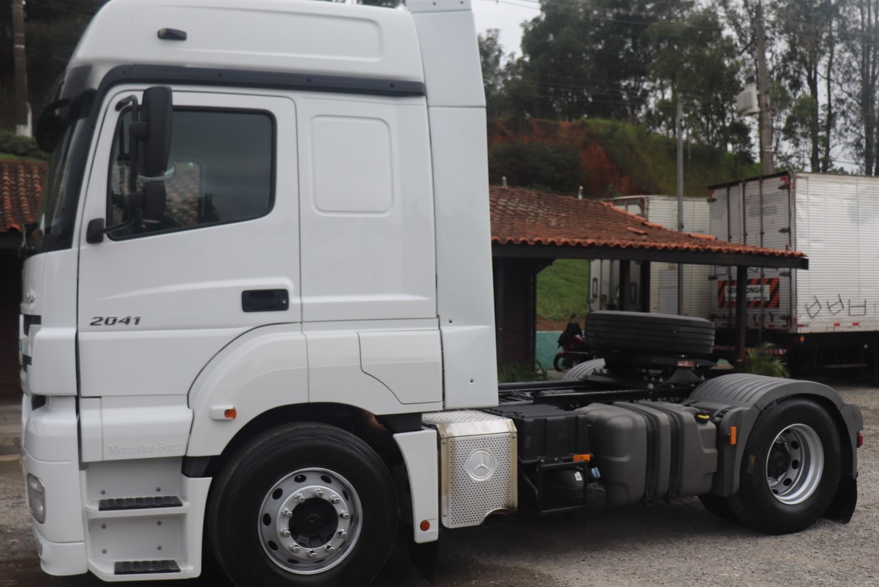 Mercedes Benz Axor 2040 - 18/19 5