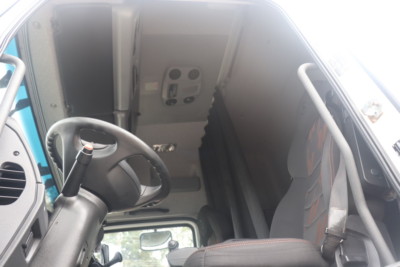 Mercedes Benz Axor 2040 - 18/19 8
