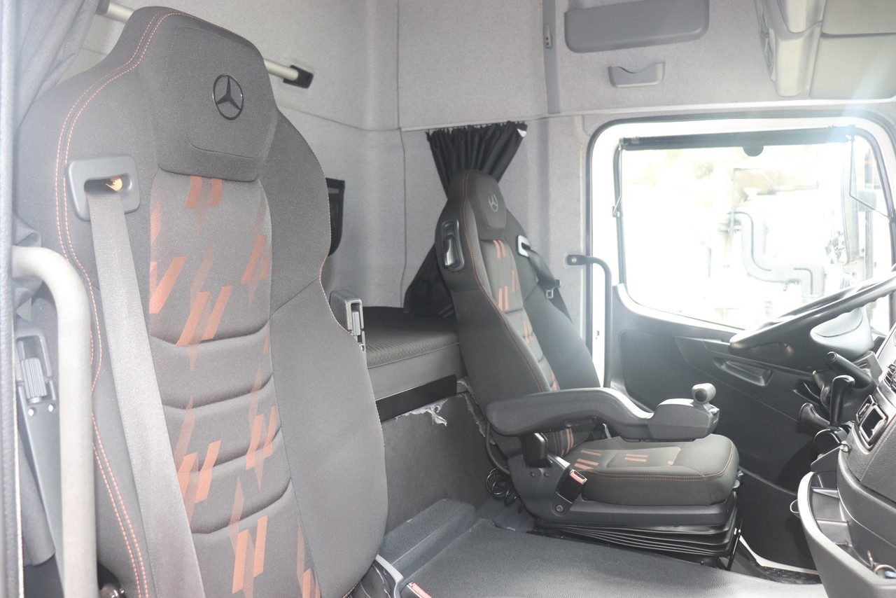 Mercedes Benz Axor 2040 - 18/19 10