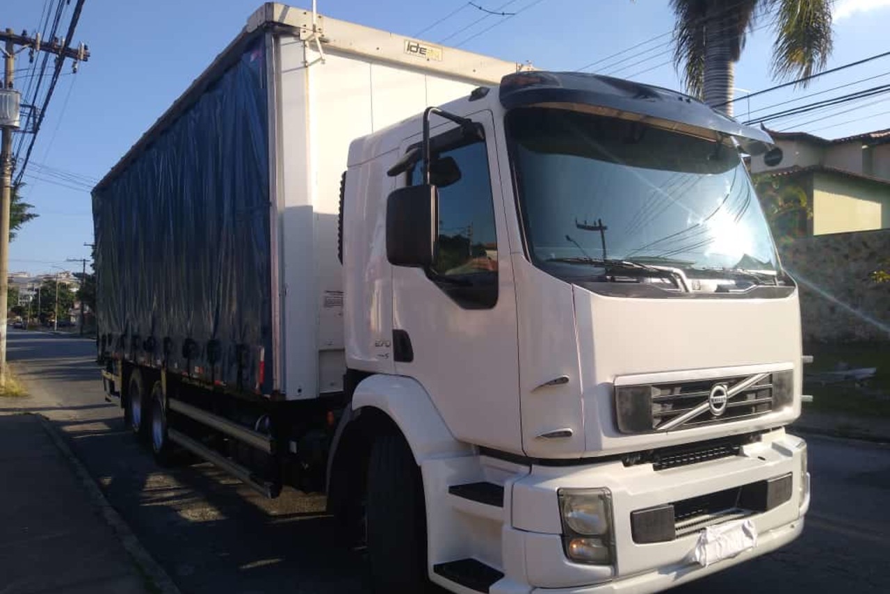 Volvo VM 270 - 12/12 9