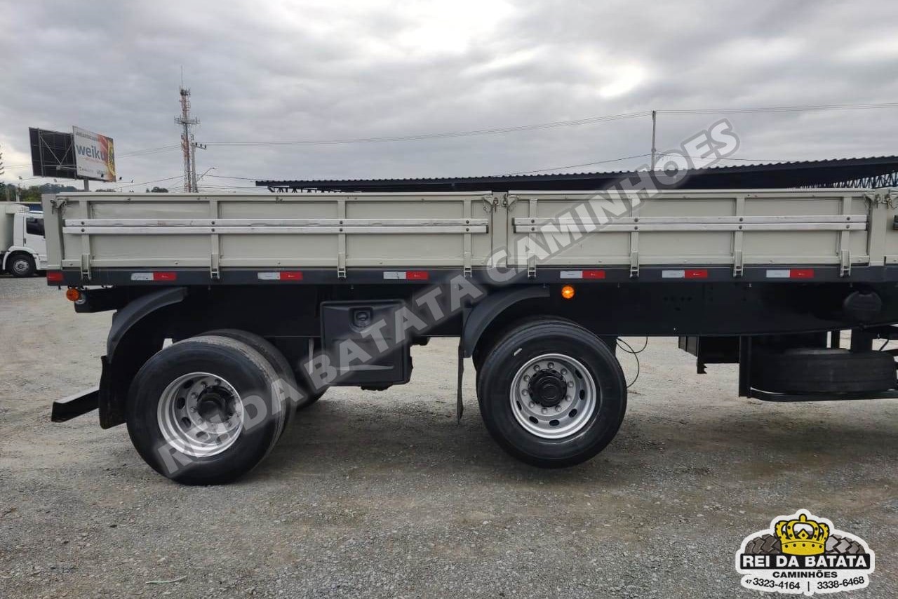 Ford Cargo4432 - 06/15 4