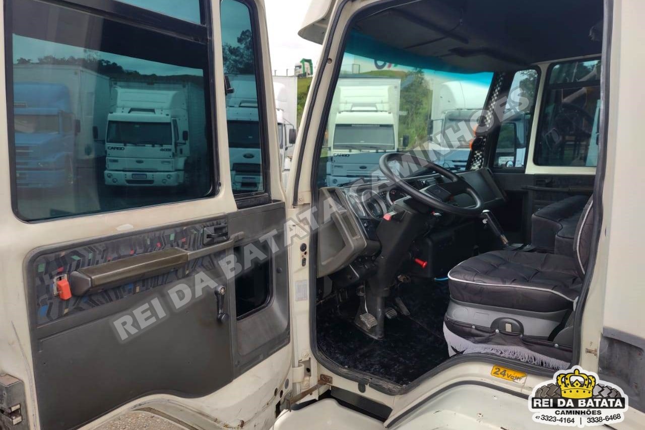 Ford Cargo4432 - 06/15 8