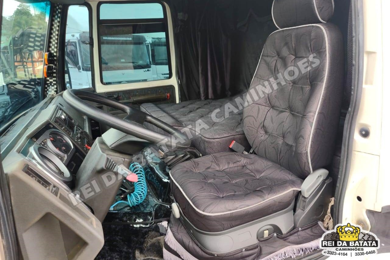 Ford Cargo4432 - 06/15 9