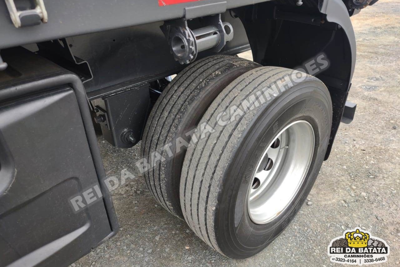 Ford Cargo4432 - 06/15 17