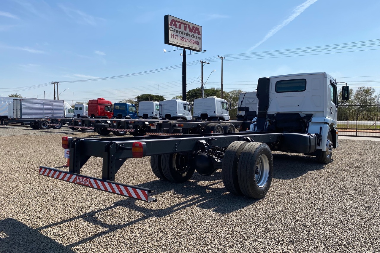 Volkswagen 13-180 - 09/10 6