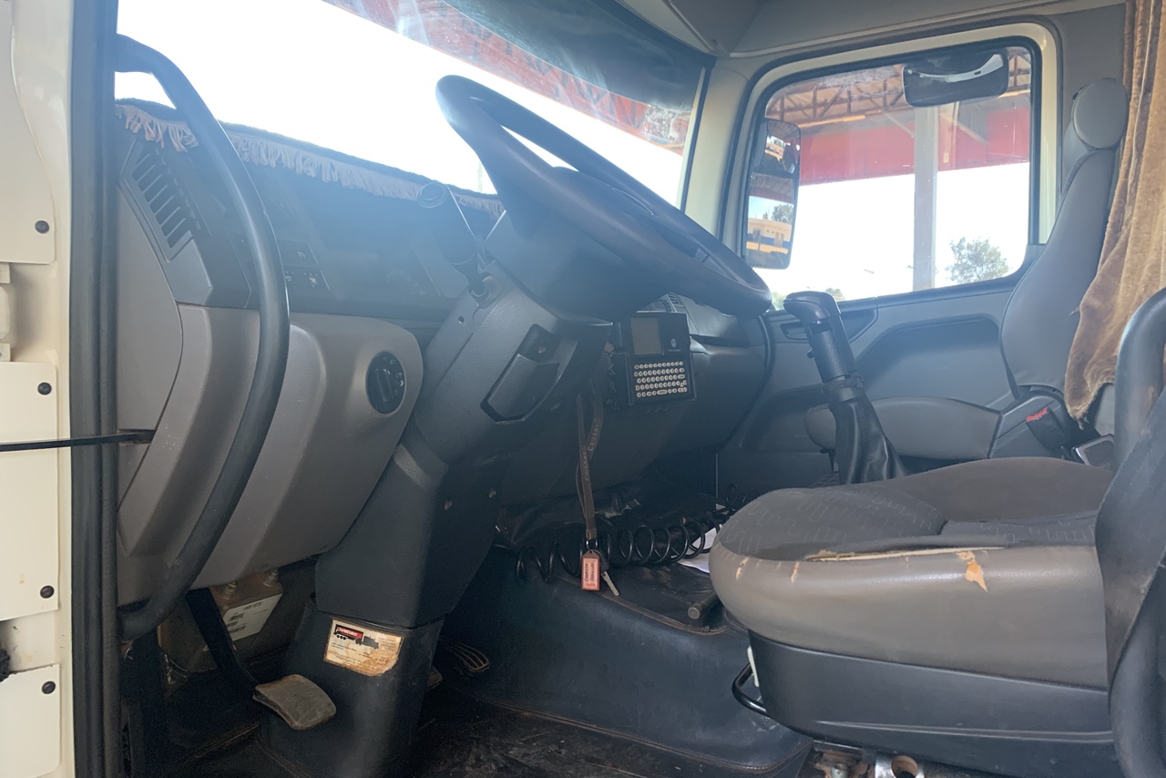 Volkswagen 25 390 - 13/14 9