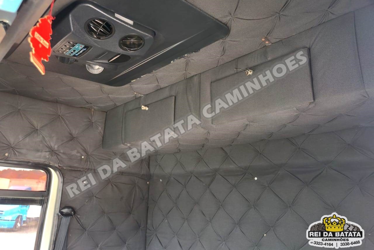 Ford Cargo4331 - 05/05 12