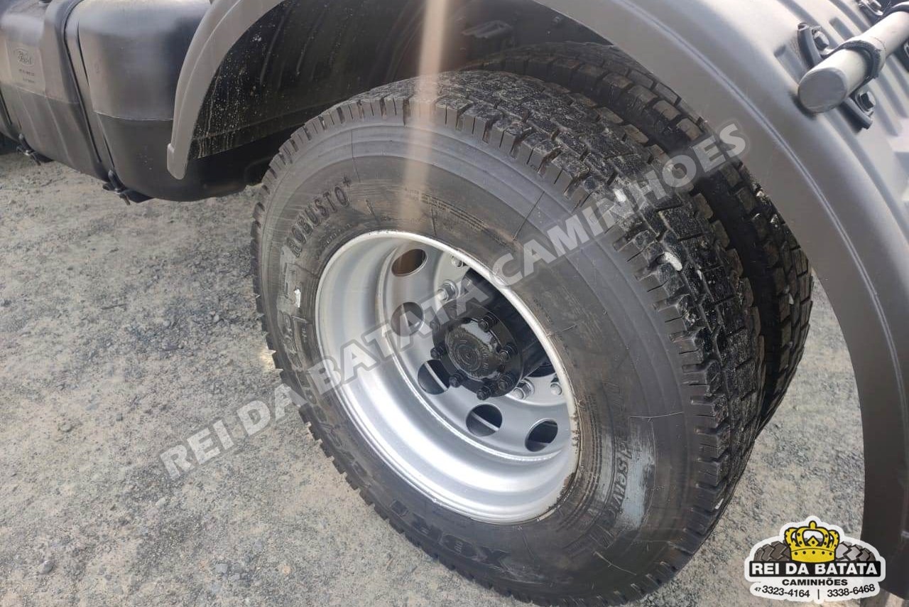 Ford Cargo4331 - 05/05 20